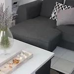 Floral Apartment *