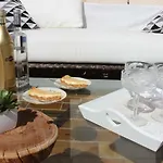 Apartment Floral *